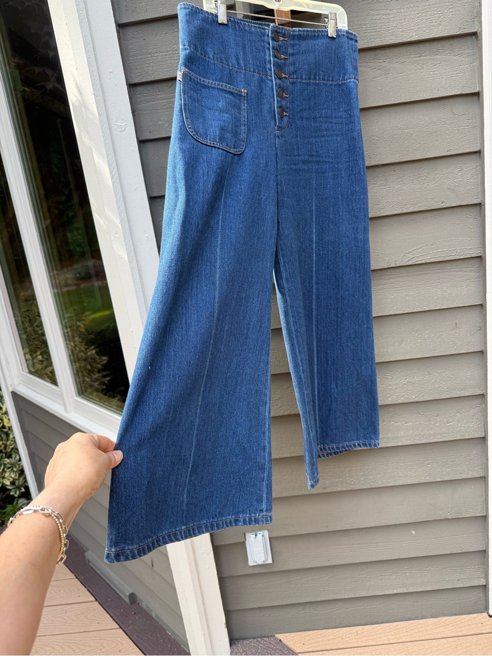 Marc Jacob’s High-Waist Wide-Leg Denim Jeans in Dark Blue, 28